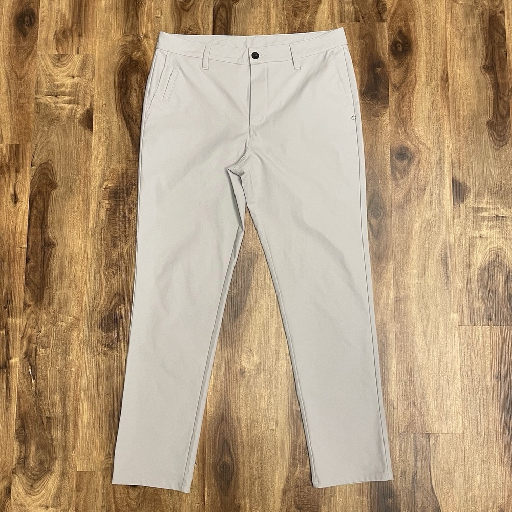 Vuori Pants Mens 34 (36x30) Gray Cascade Tech Golf Travel Chino Performance V427
